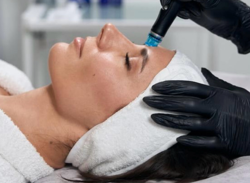 💧HydroGlow Reset Facial💧