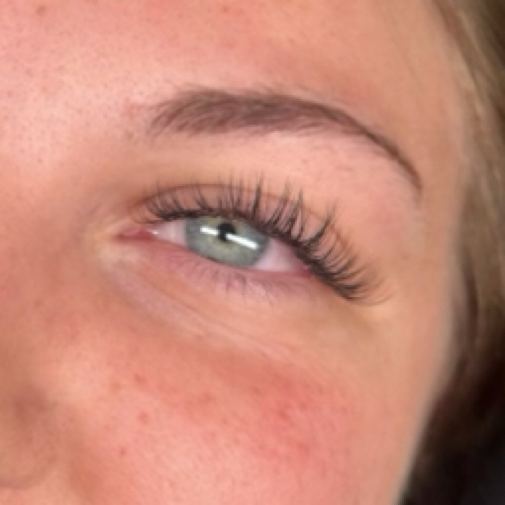 Classic Lash set at Jalyn Smith in Manchester, KY