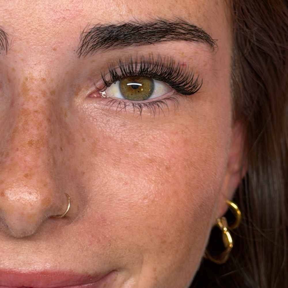 Classic Fullset at Alayah Cosmetix Lashes | Brows in La Mesa, CA