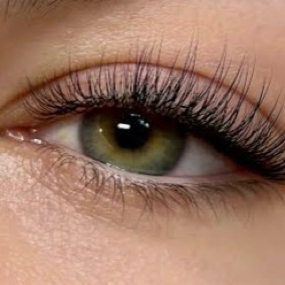 Hybrid Lash Set at Skin’s In Aesthetics! Ashley Vance in Lawrenceburg, TN