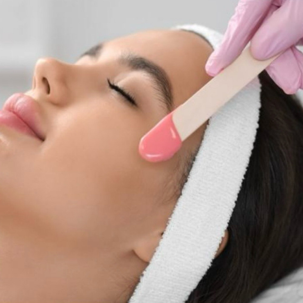 Full Face Wax at Pink Diva’s Beauty Studio in Ontario, CA
