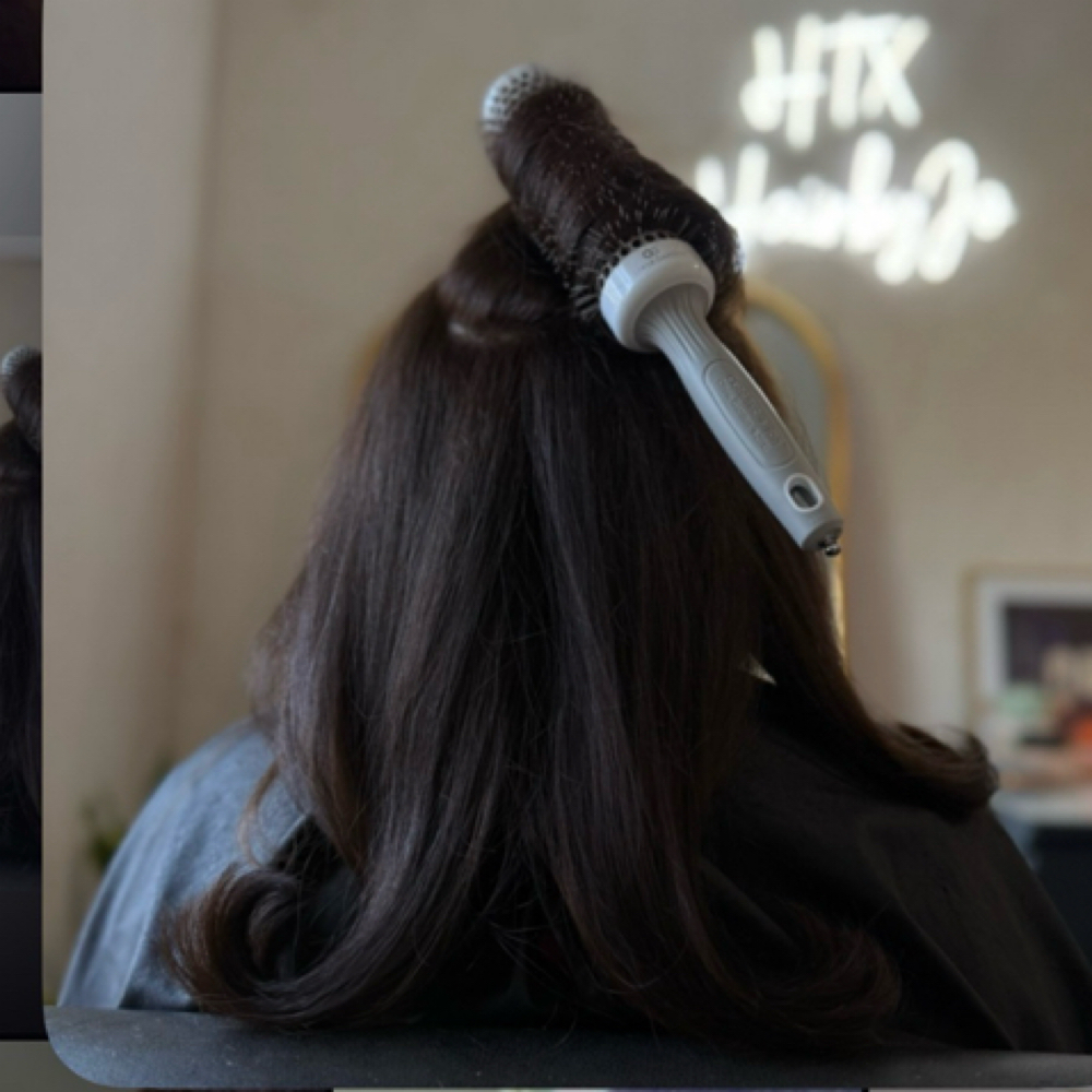 Blow Out at HTXhairbyjo in Houston, TX