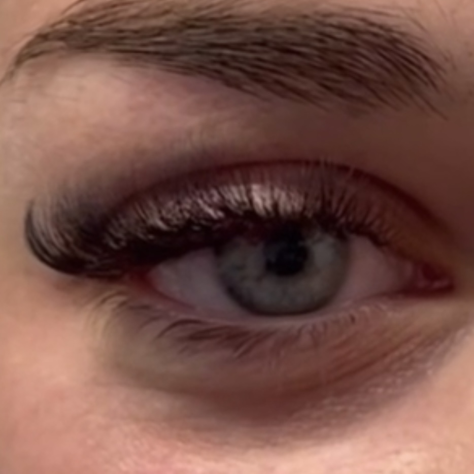 Volume Lash Fill (2-3 Weeks)