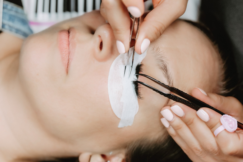 Hybrid Full Set - Eyelash Extensions