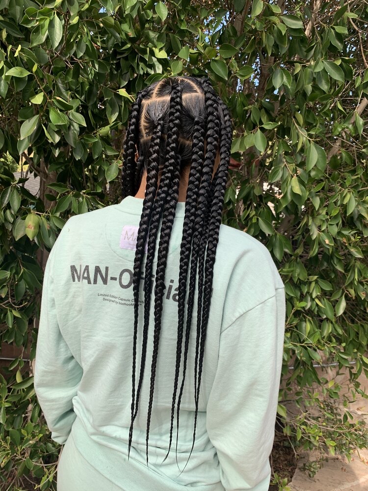 Jumbo Box Braids Mid Back