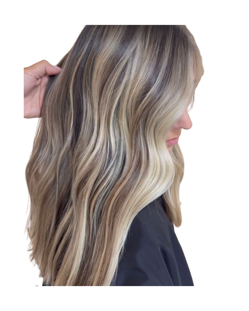 The Halo Blonde at Mexiee Salon Studios in Port Allen, LA