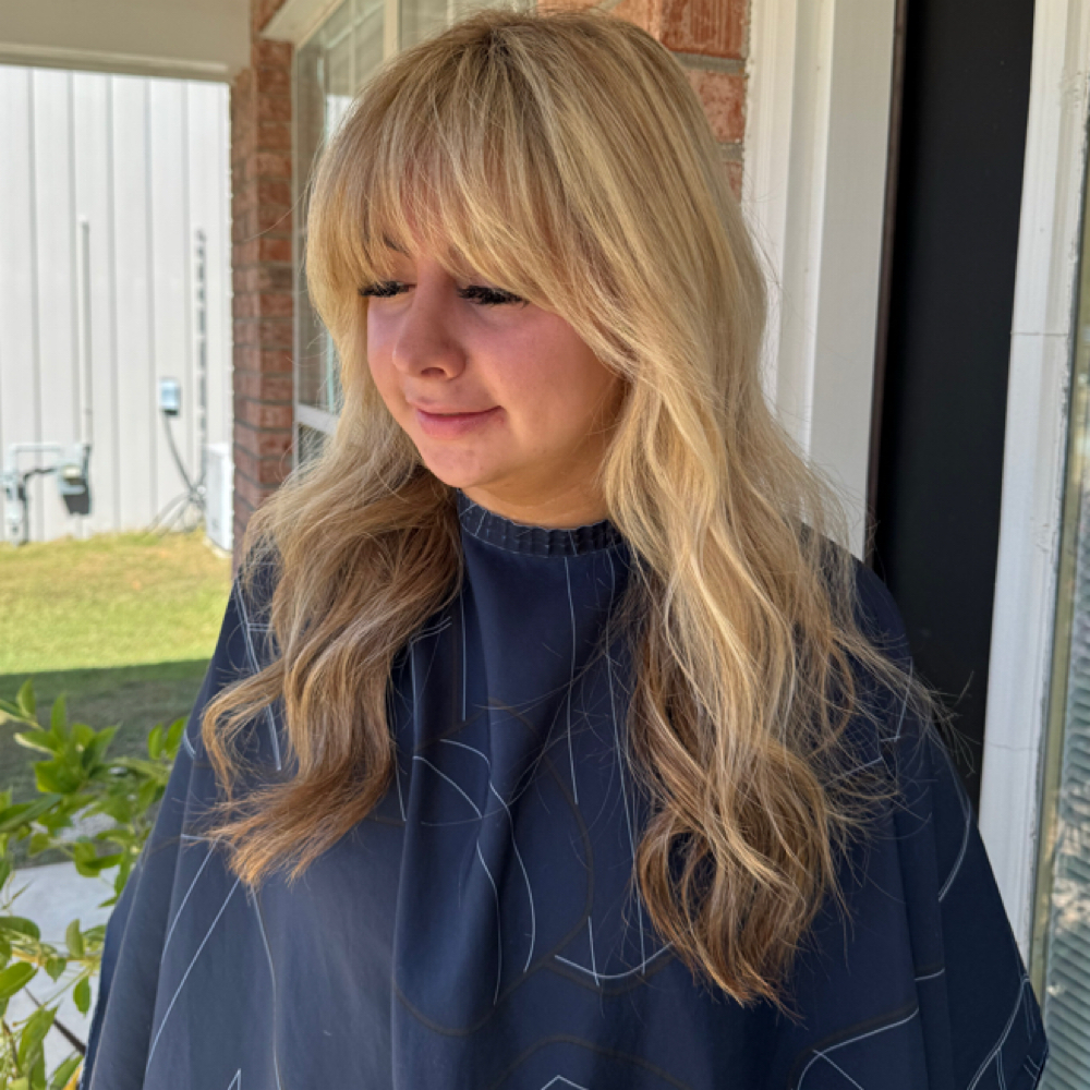 Shampoo, Haircut & Blowout (Long) at styledbyemma.roaton in Myrtle, MS