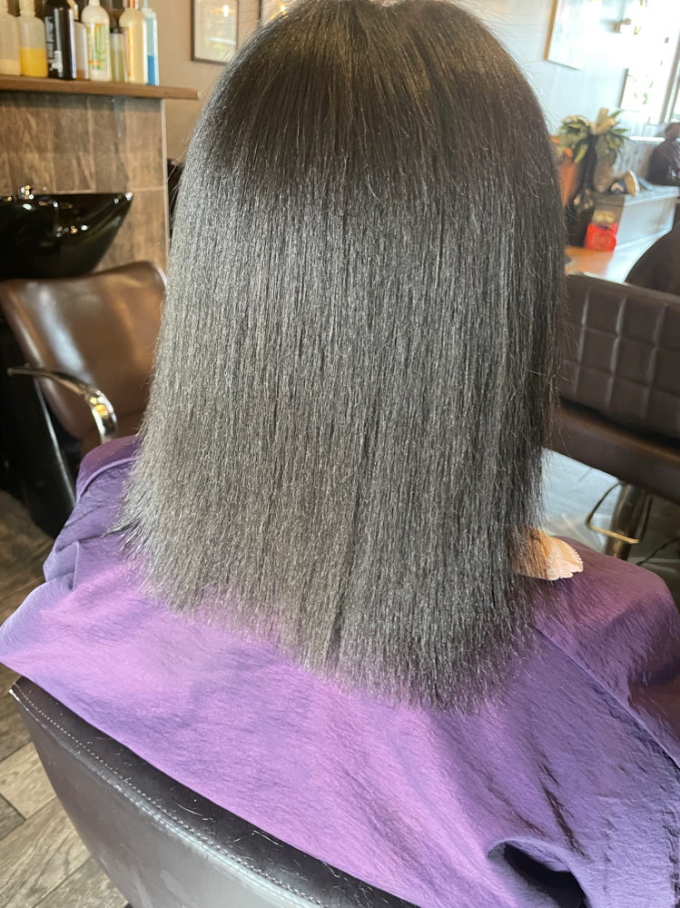 Trim at The Textured Theory in Chicago, IL