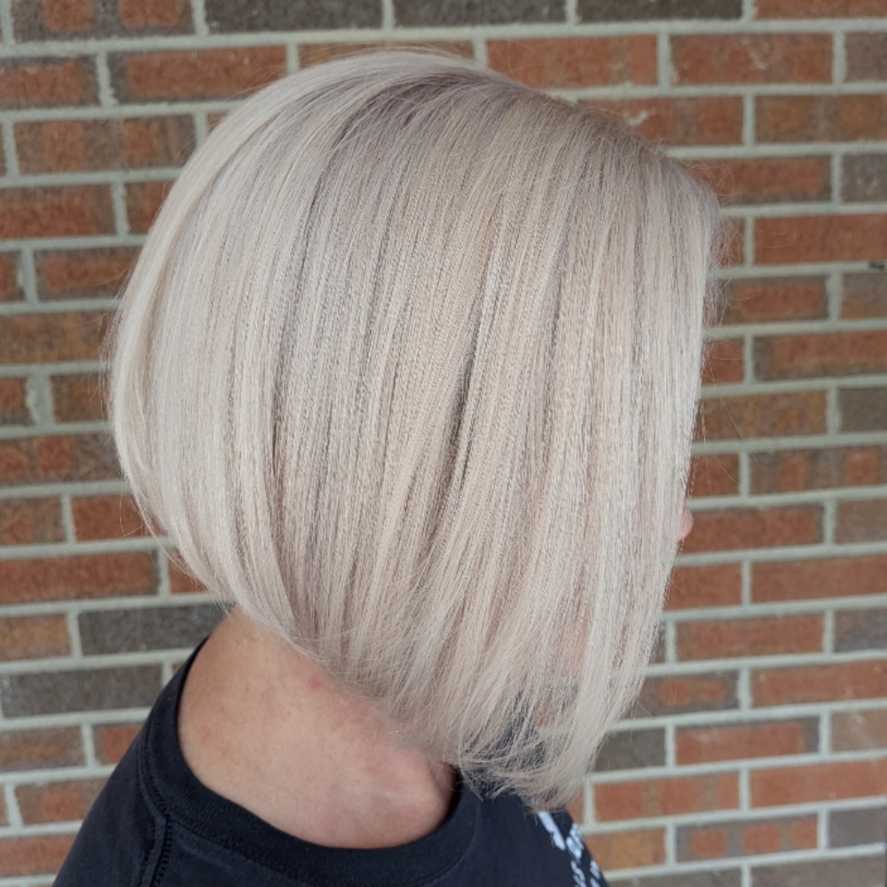 Full Lightening at Birdie Watkins- @beautybybirdieky in Louisville, KY