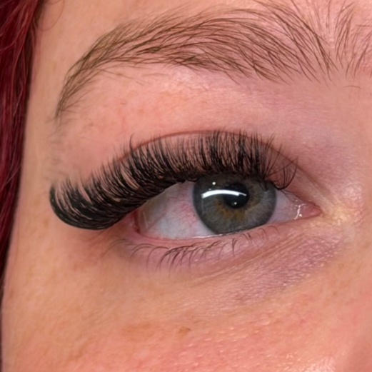 Hybrid lash set at Mystical Luxe Beauty By Zidni in olive branch, MS