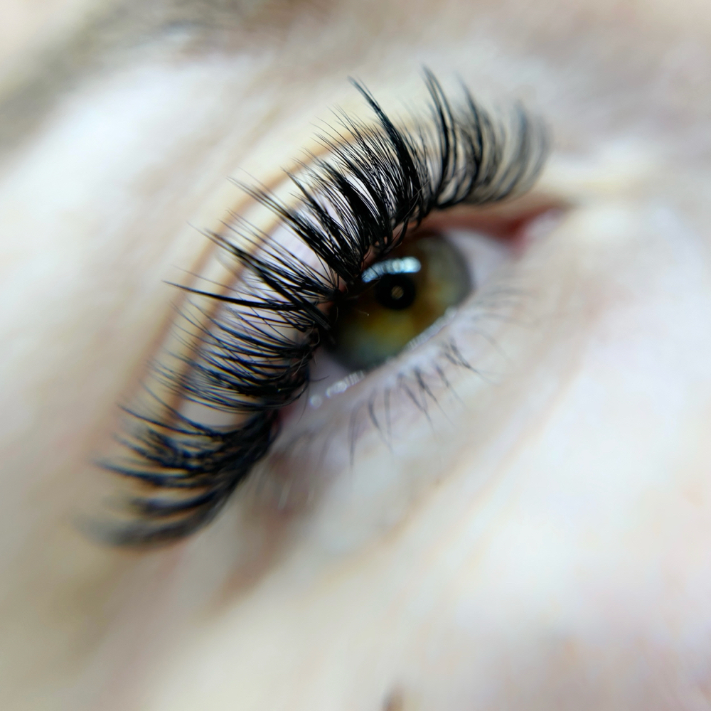 Mini Fill at Lashes By Kash in Menomonee Falls, WI
