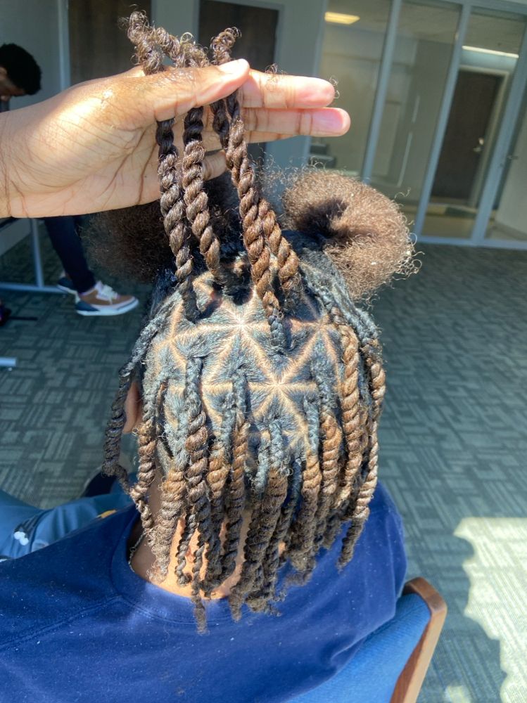 Triangle Part Twist/braids