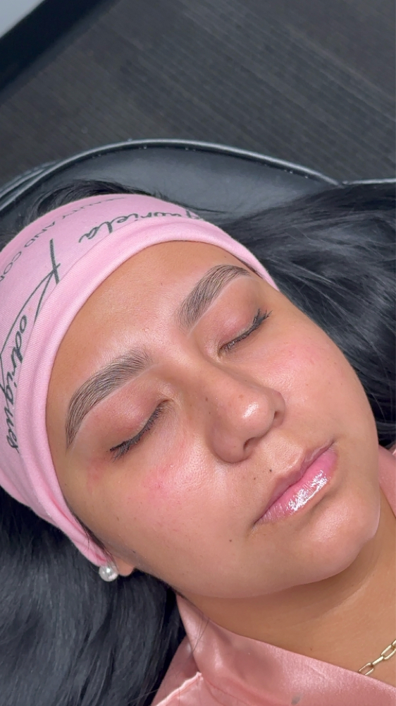 Brow Design+Express SPA at GR beauty bar Lashes&brows in Alexandria, VA