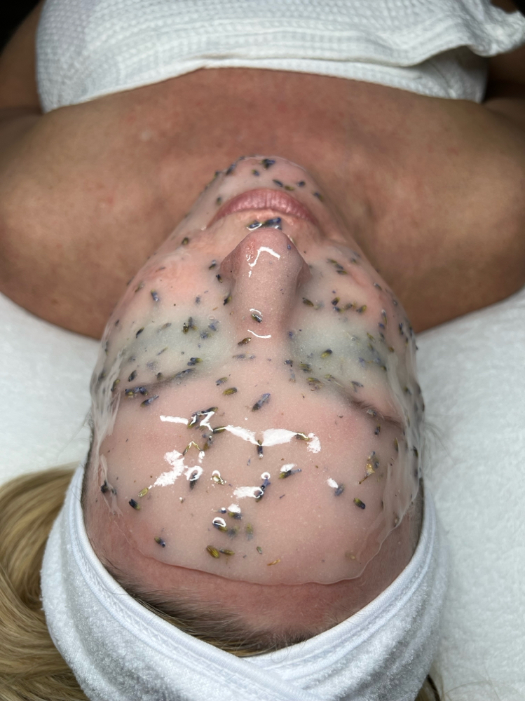 Deluxe Dermaplaning Facial