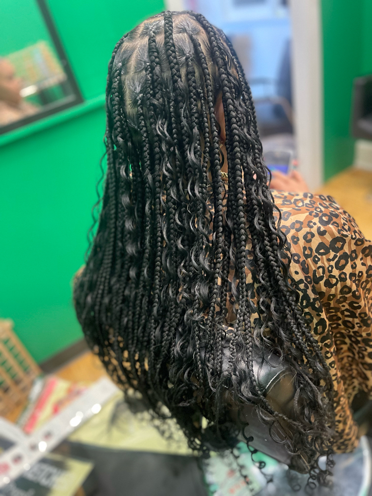 Bohemian Knotless Braids (large)