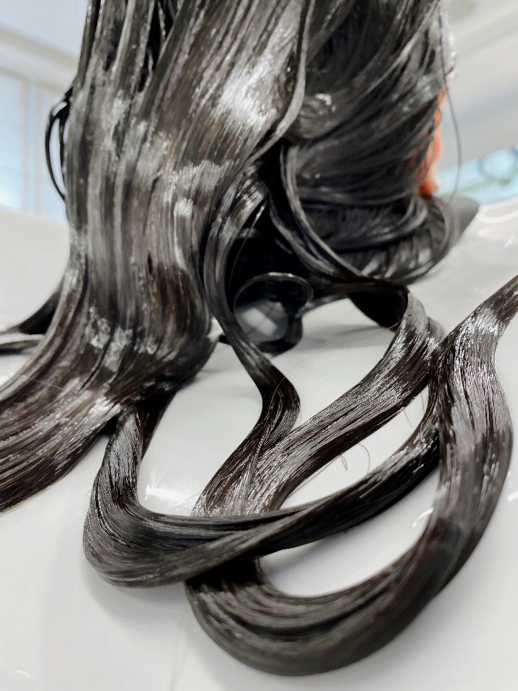 Hydrating Mask with Scalp Scrub