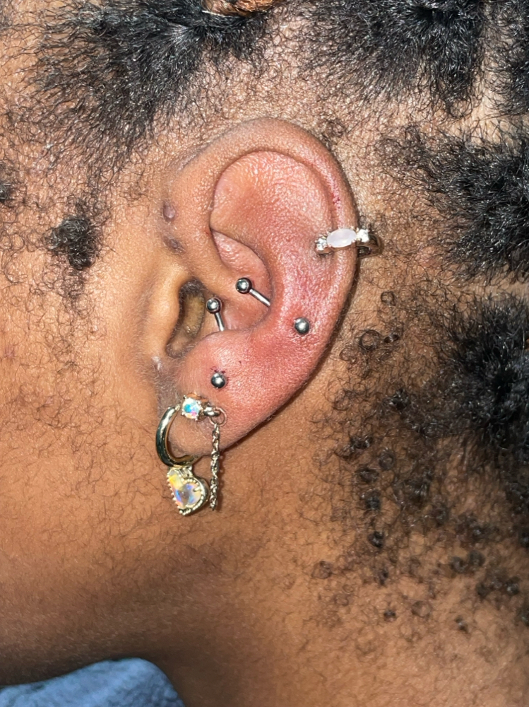Anti-tragus Piercing