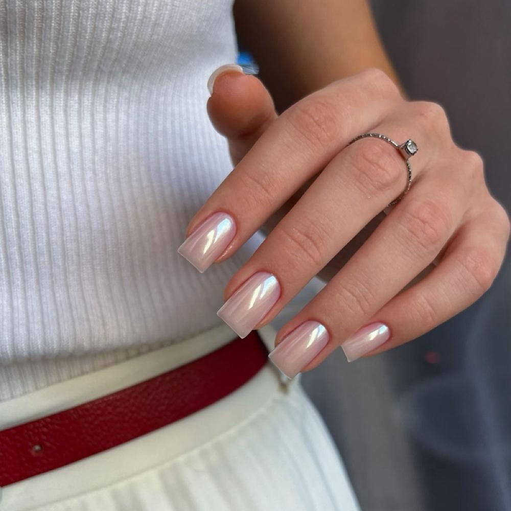Medium nails / Chrome $115 at Julia Nails Florida in Orlando, FL