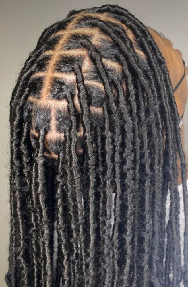 Lov Me Long Time Soft Locs