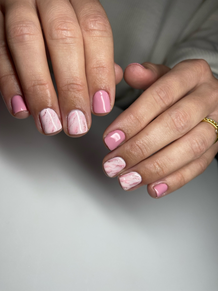 Regular/Soft Gel Mani (one color)