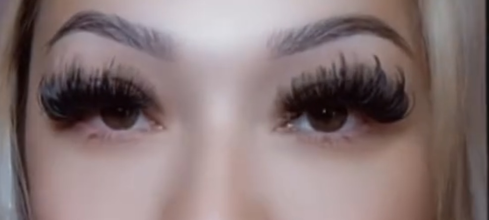 volume lash full set