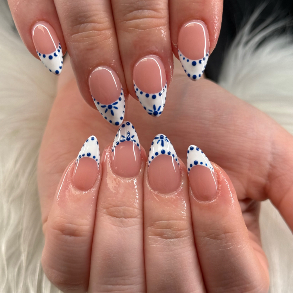 Full Set Gel X Deal at Glossy With Ari in Stow, OH