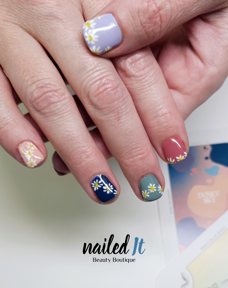 Nailart (6+) *pre-approval