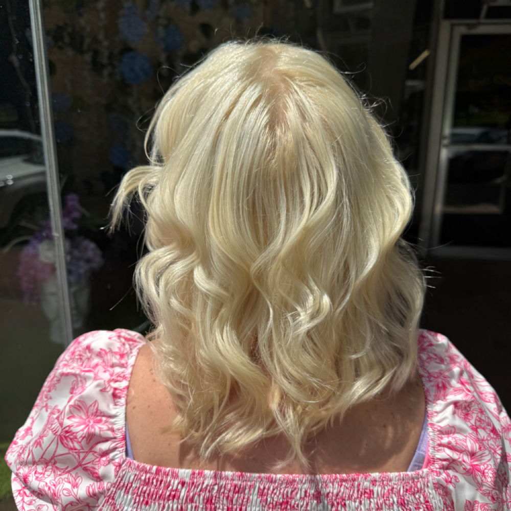 Lightener Regrowth at Elegant Sage salon and spa LLC in Milton, VT
