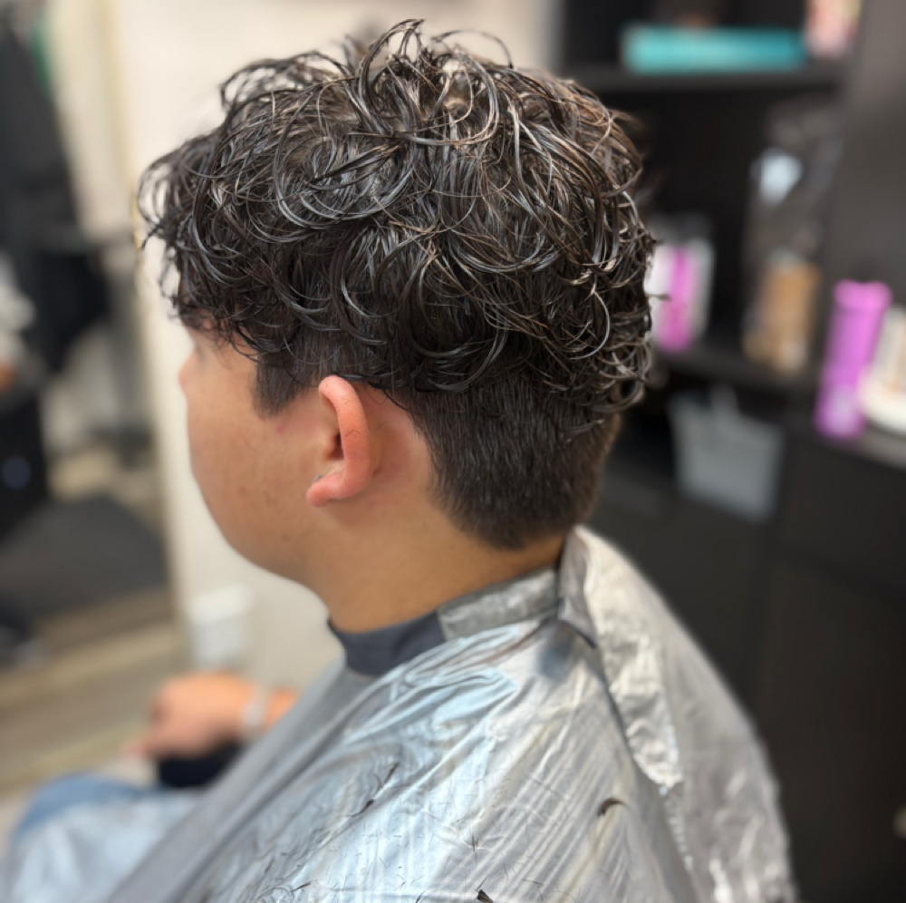 Men's Haircut at Crowns Of Glory Hair Studio in Cleveland, TX