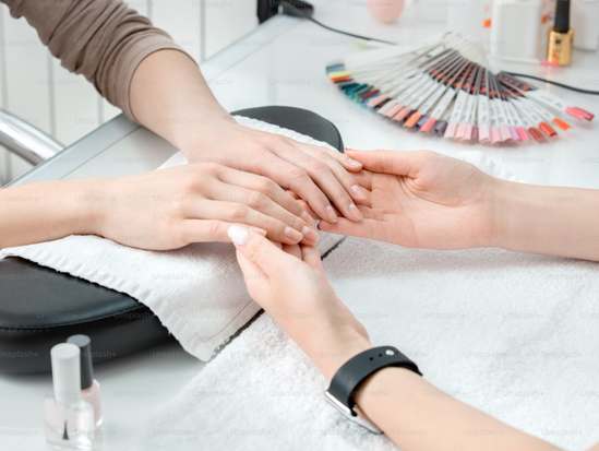 Dipping Powder on Natural Nails