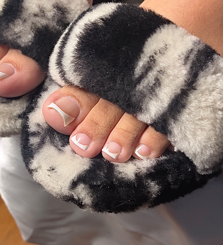 French Tip/Ombre On Toes Add On