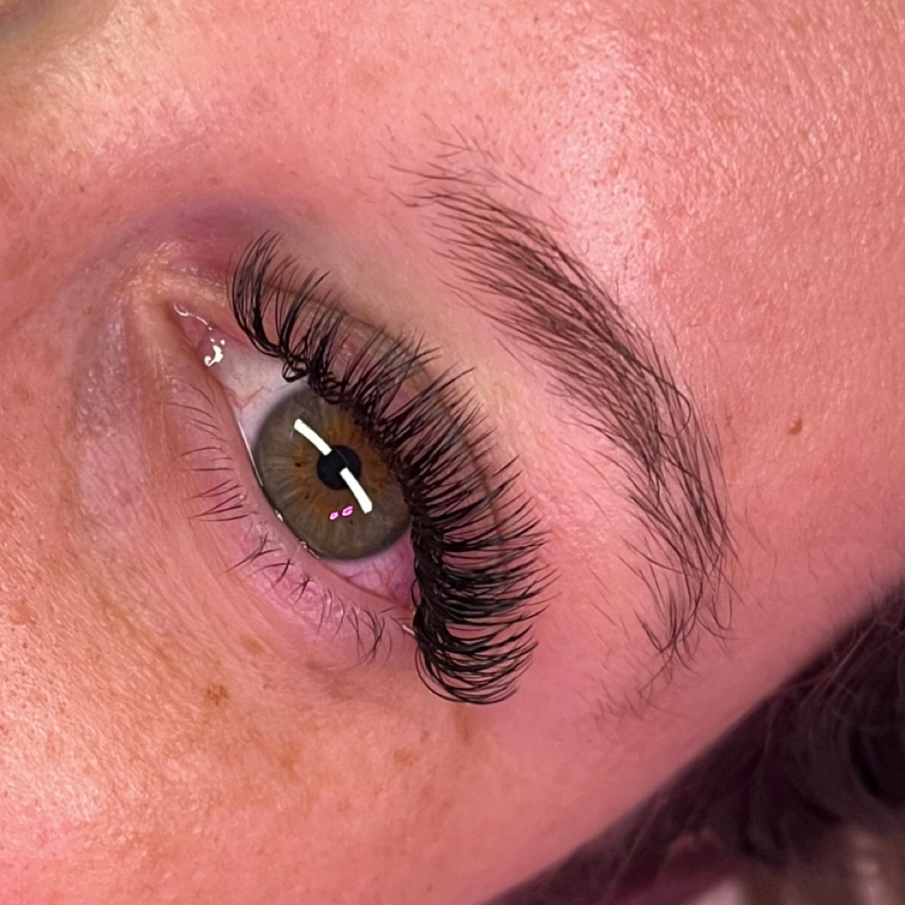 2 Week Hybrid/Aura at Trailblazer Beauty in Shelby Township, MI