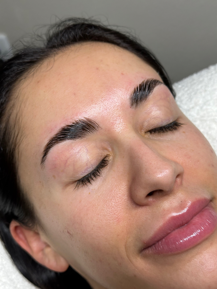 Brow Wax & Lamination