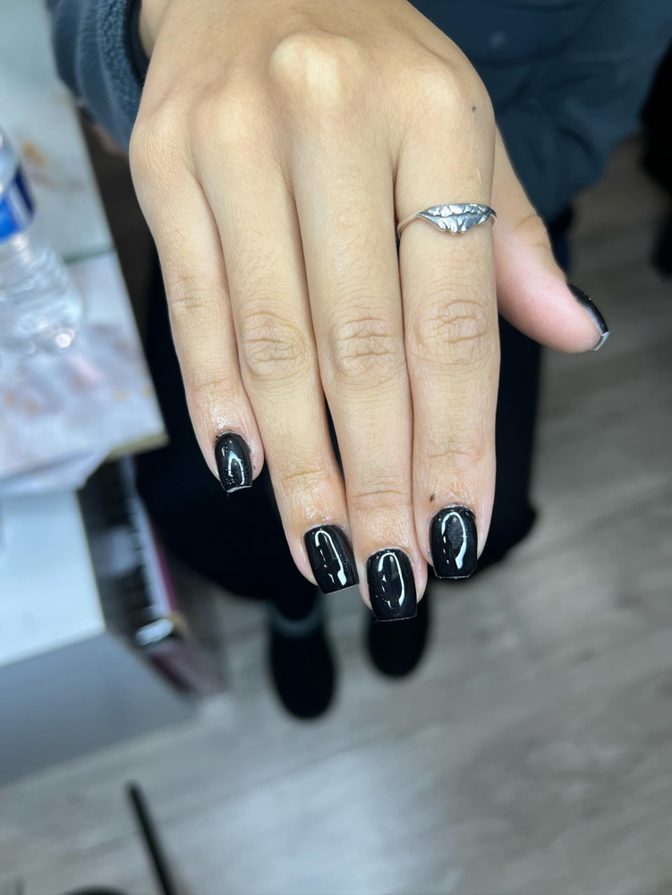 Manicure w/ hard Gel + Color