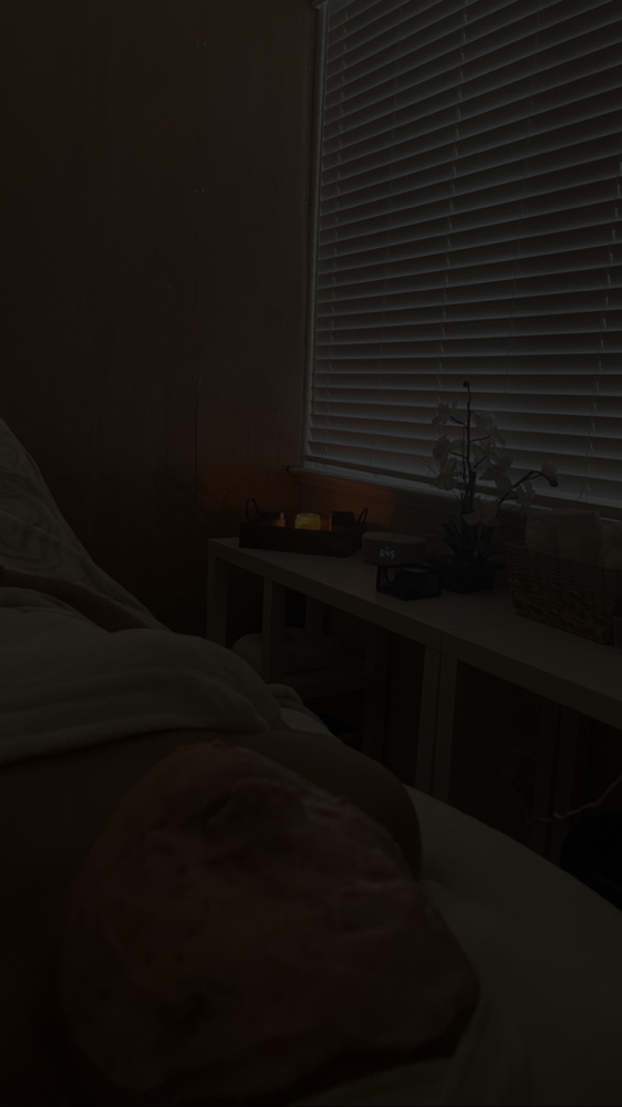 Dermaplaning Facial *