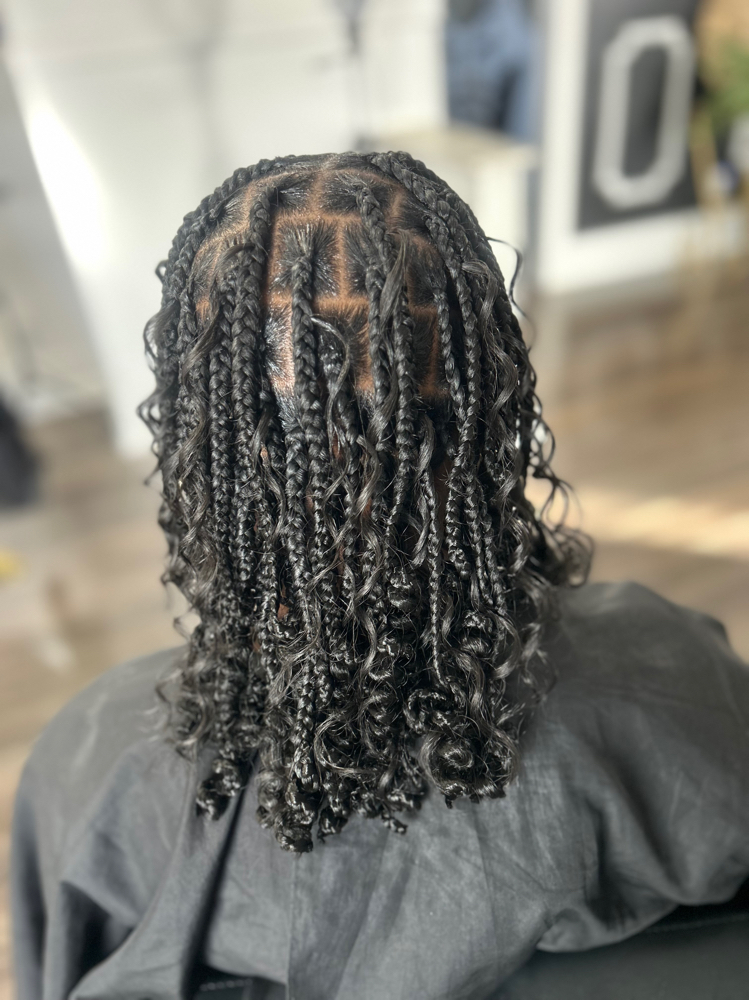 Medium Boho Bob Knotless
