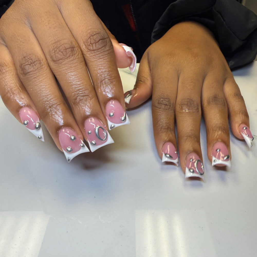 Fill In With Design-Short at Khloe’ De Nails in Cincinnati, OH
