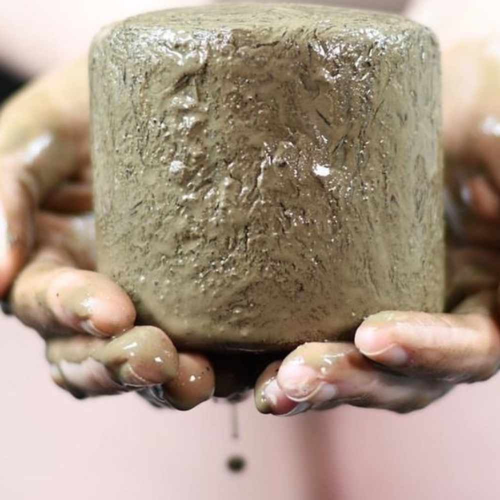 Golden Aura Full Body Treatment at Golden Body Artistry in Oak Hill, WV