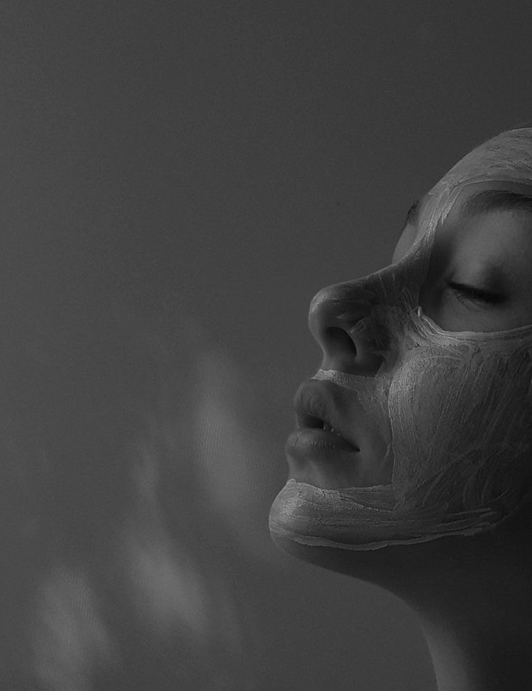 Mini Moon 🌙 at Yelis Creates Beauty in Fresno, CA