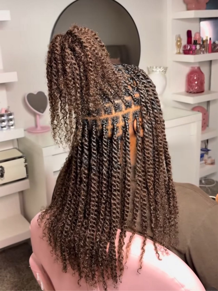 MEDIUM MINI TWIST