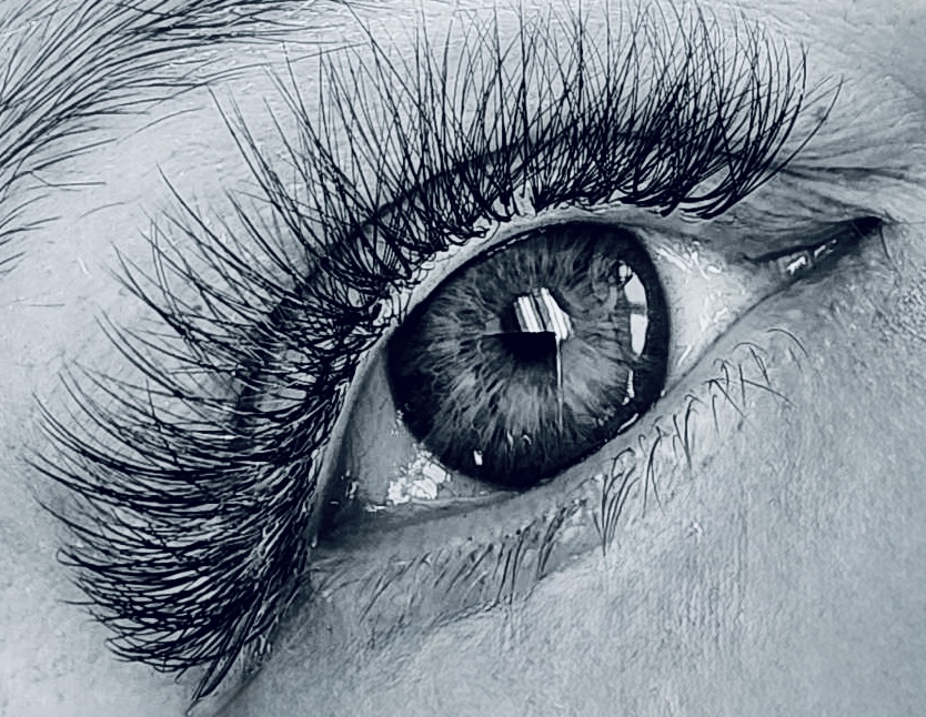 One Week Lash Fill With Maggie