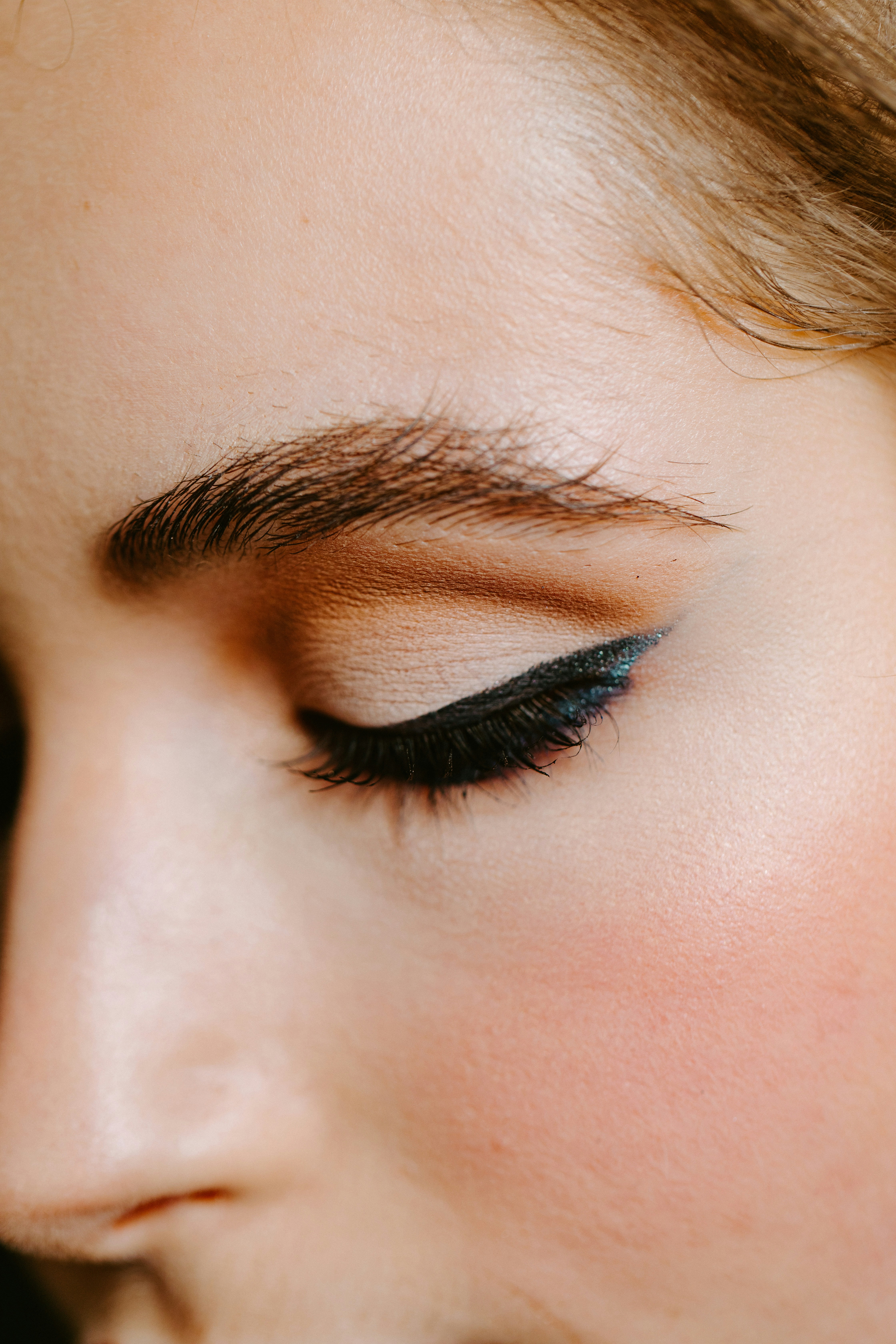 BROW WAXING