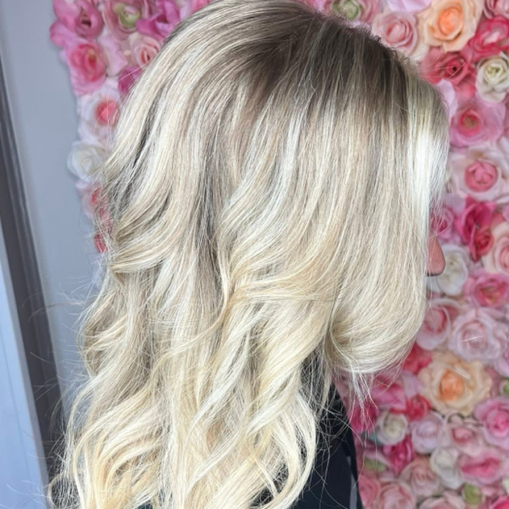 Full Highlight With Sami at Hairapy Salon in Cincinnati, OH