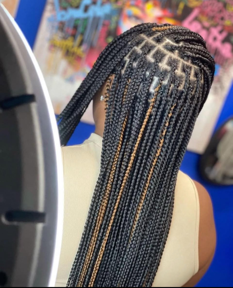 Knotless Braids at Boobabe Braidn Bar in Oxon Hill, MD