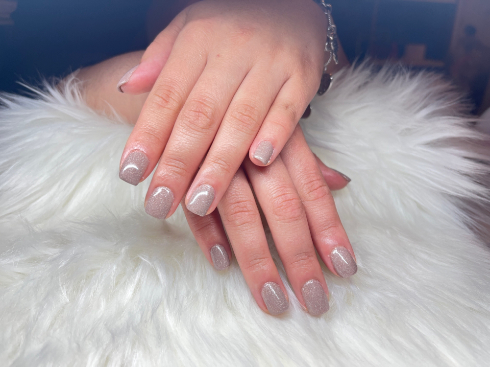 Dip Manicure