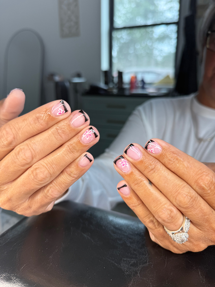 Overlay at Nailzbyizzyyy in New York, NY