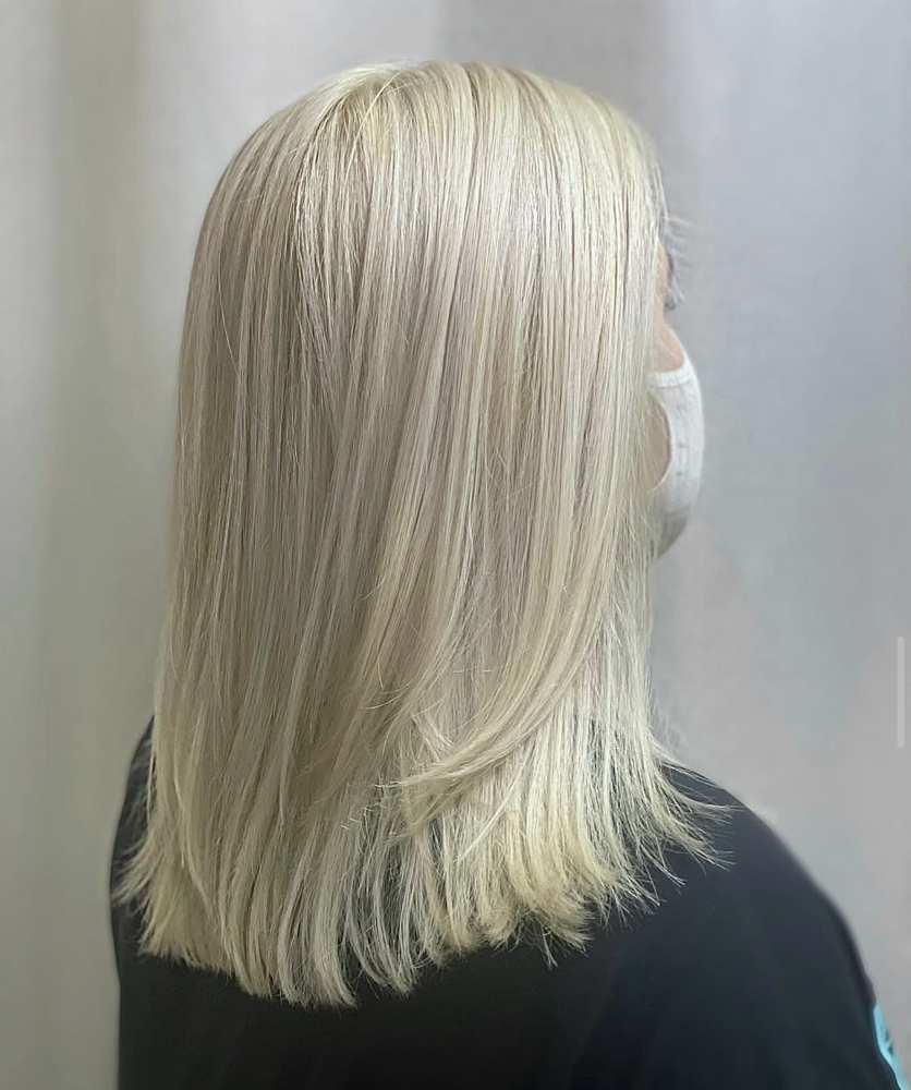 Blonde Root Retouch