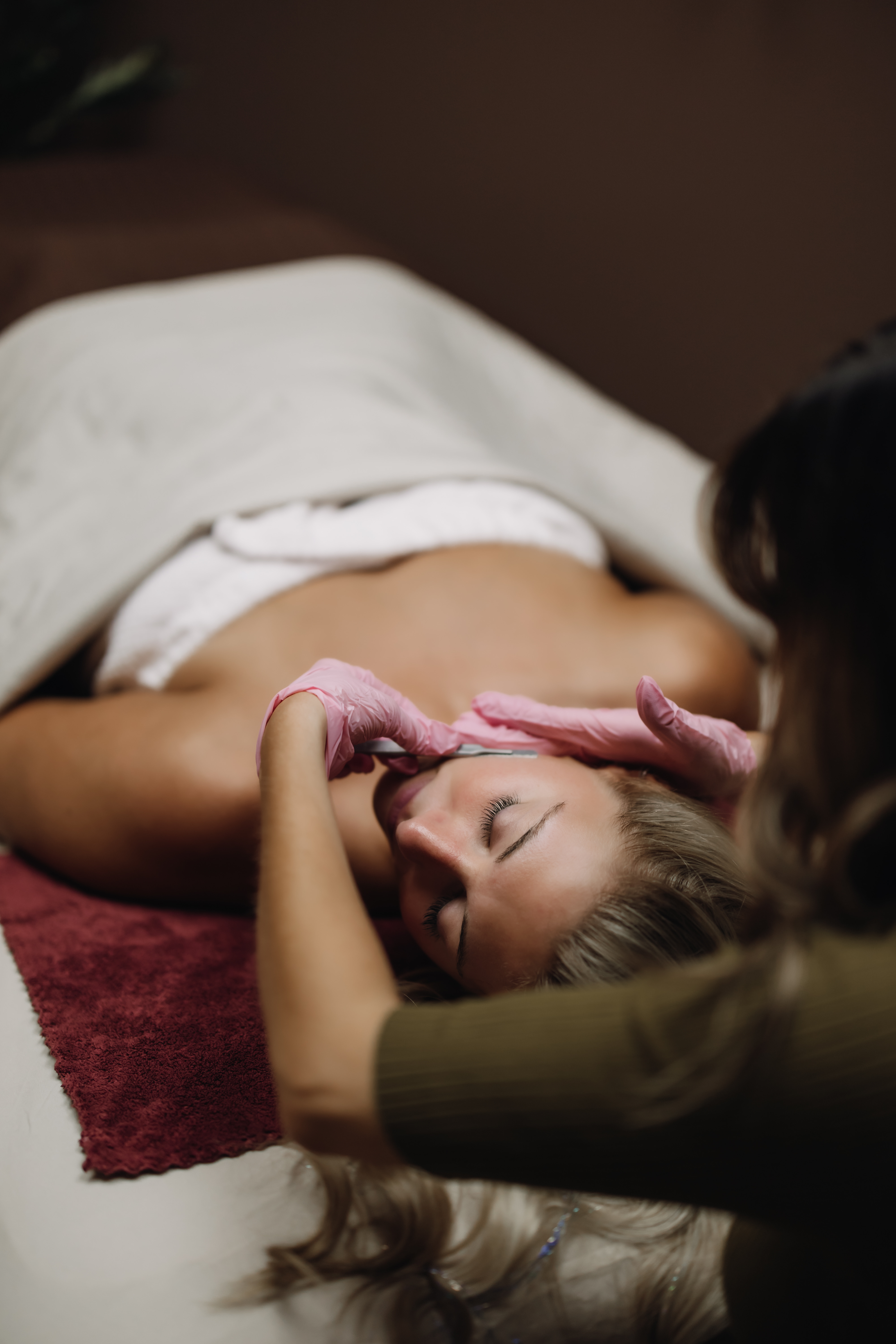 Express Dermaplaning