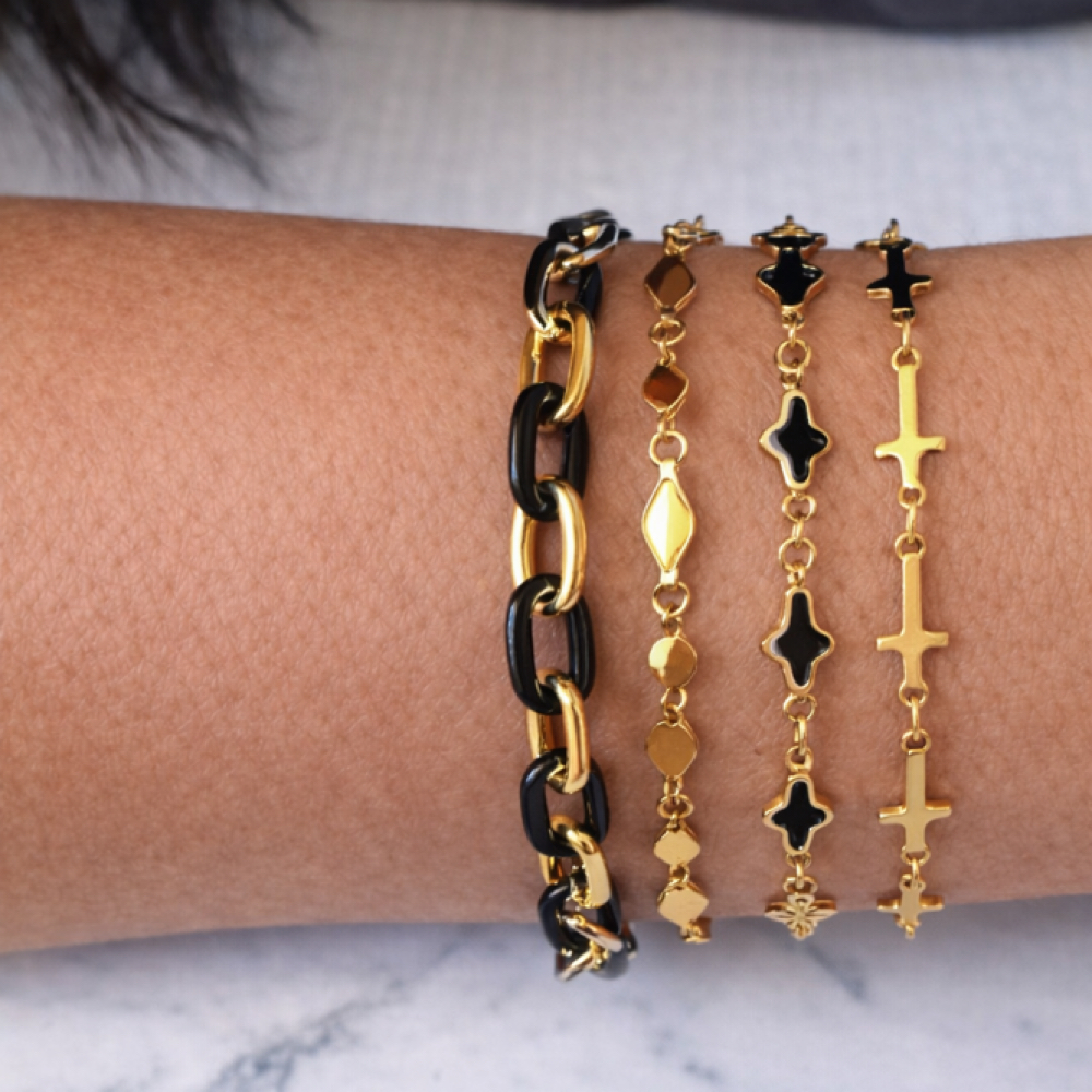 Permanent Jewelry at Beautibrows.ink (Ashley & Amber) in Cookeville, TN