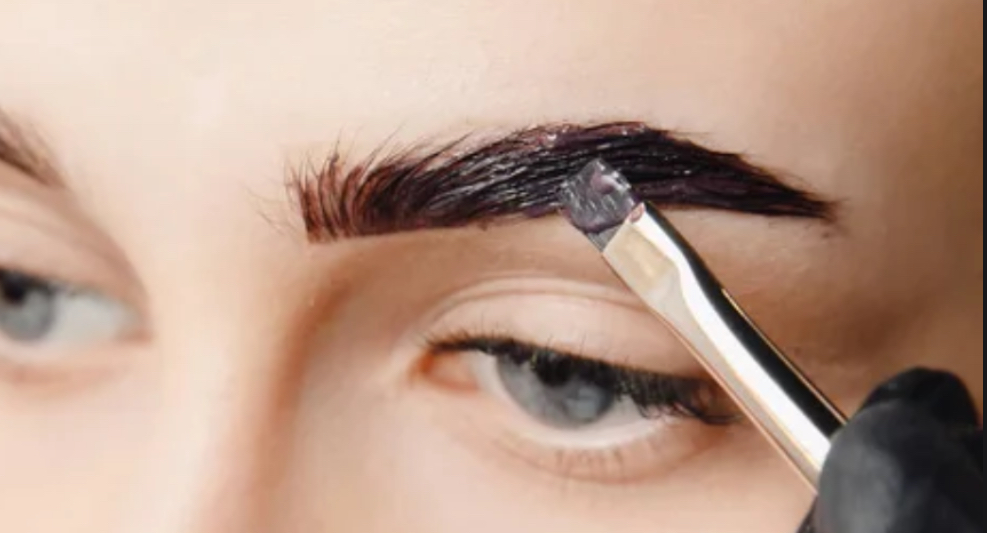 BROW TINT